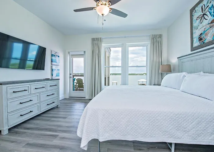 Over The Moon - 8 Bedroom - Sleeps 28 - Private Pool & Pier - Prickett Gulf Shores