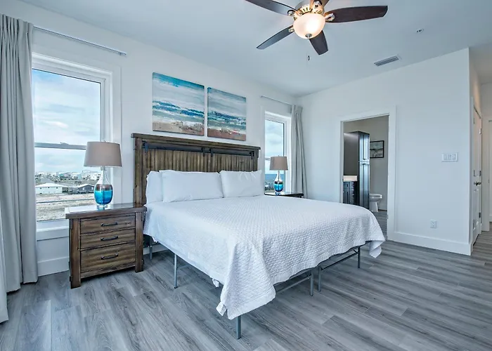 Over The Moon - 8 Bedroom - Sleeps 28 - Private Pool & Pier - Prickett * Gulf Shores