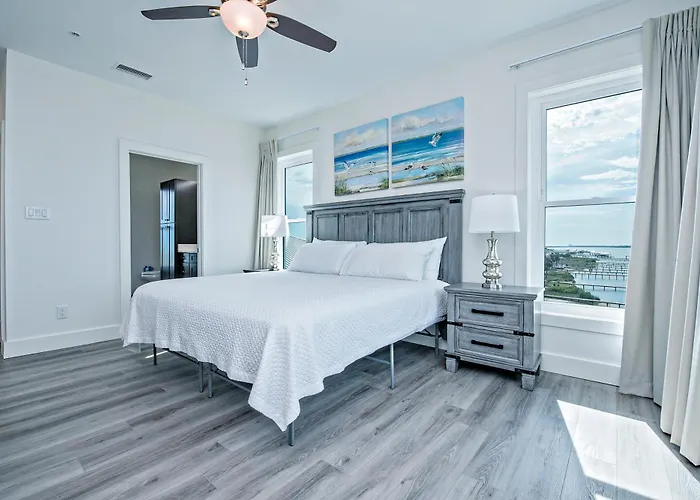 Over The Moon - 8 Bedroom - Sleeps 28 - Private Pool & Pier - Prickett Gulf Shores