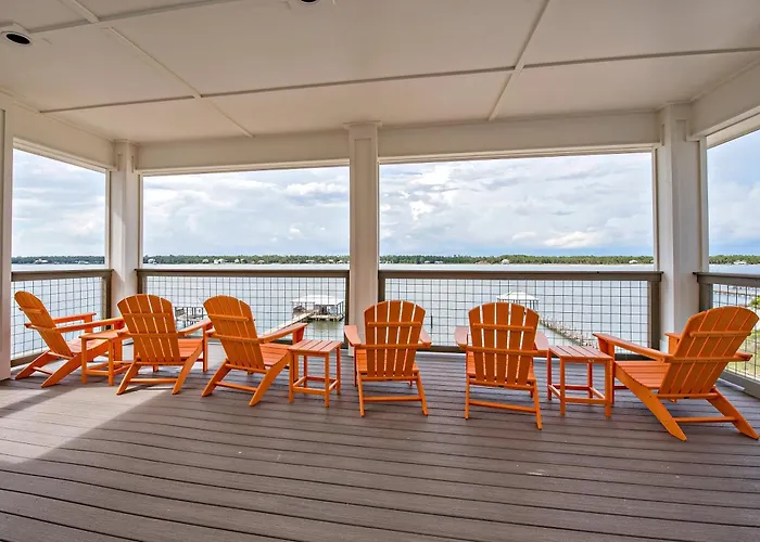 Holiday home Over The Moon - 8 Bedroom - Sleeps 28 - Private Pool & Pier - Prickett *